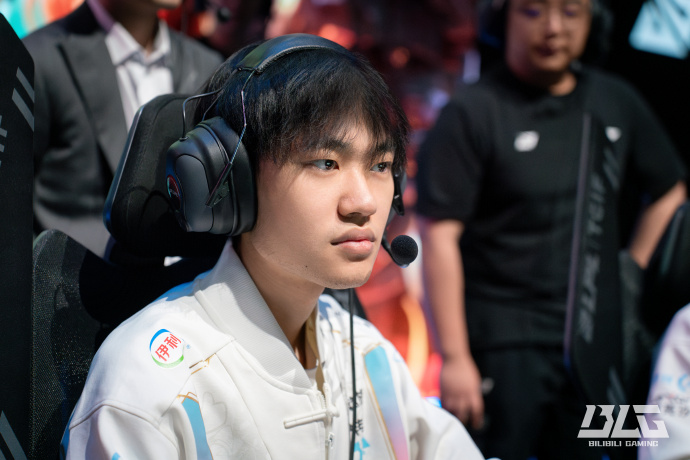 终止了他们 终止了他们