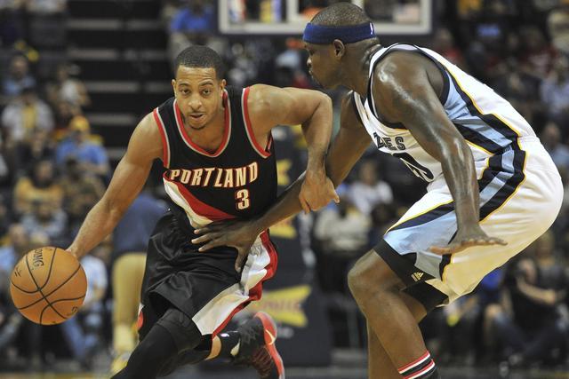 的表现充满 的表现充满