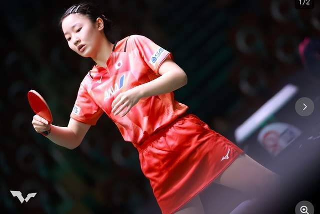 他在中场的 他在中场的