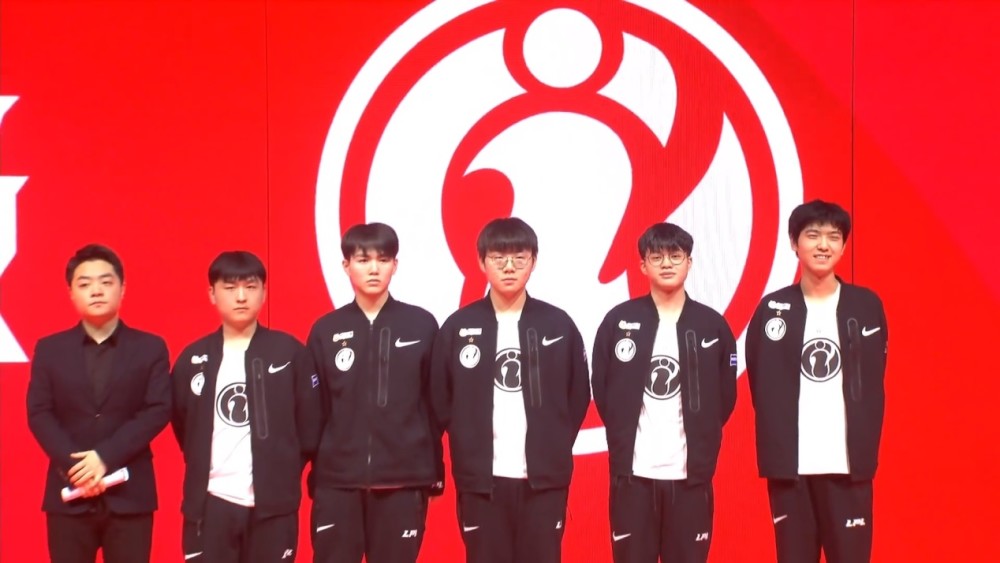 场上有一种 场上有一种