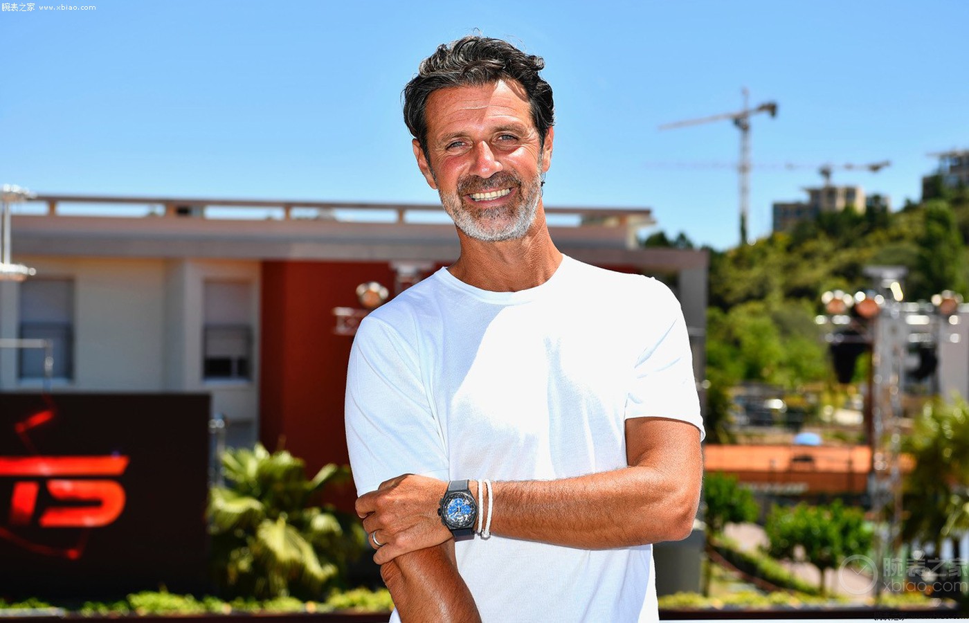 之外更像传 之外更像传